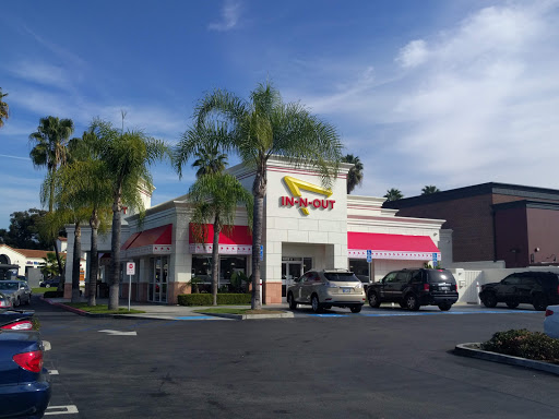 Shopping Mall «Laguna Hills Mall», reviews and photos, 24155 Laguna Hills Mall, Laguna Hills, CA 92653, USA