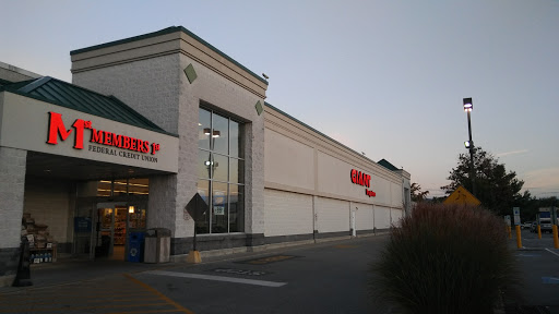 Giant Food Stores, 2415 E Market St, East York, PA 17402, USA, 