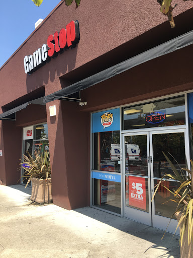 Video Game Store «GameStop», reviews and photos, 3980 Hollis St, Emeryville, CA 94608, USA
