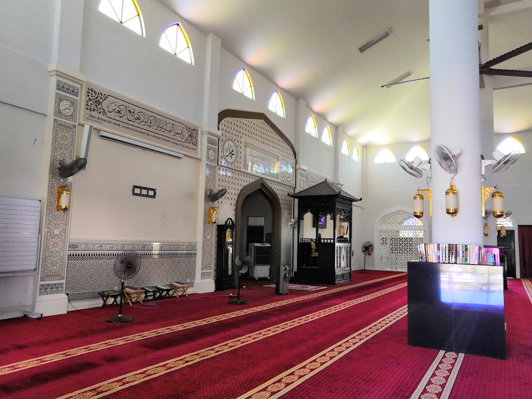 Masjid Al Aminin Batang Tiga Klebang