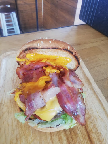 Mustang Burger