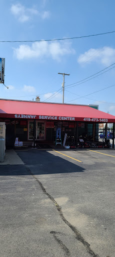 Janney's Service Center