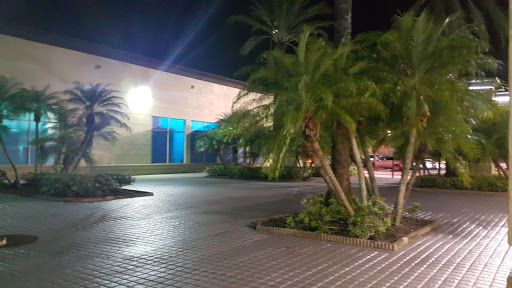 Movie Theater «Regal Cinemas Shadowood 16», reviews and photos, 9889 Glades Rd, Boca Raton, FL 33434, USA