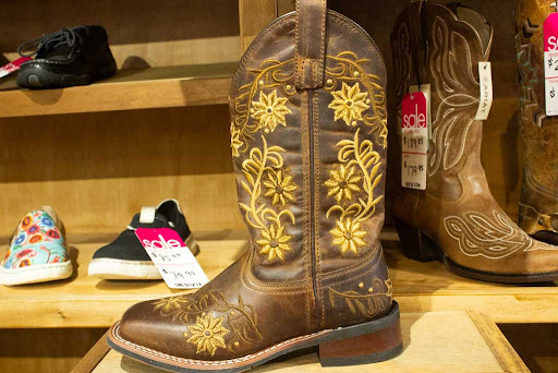 Tack Shop «Green Mountain Horse & Tack», reviews and photos, 1327 Sharon Copley Rd, Wadsworth, OH 44281, USA