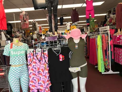 Shoe Store «Lizzys Shoes», reviews and photos, 4930 Schaefer Rd, Dearborn, MI 48126, USA