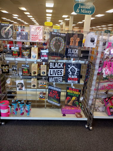 Clothing Store «Citi Trends», reviews and photos, 890 N Main St, Suffolk, VA 23434, USA