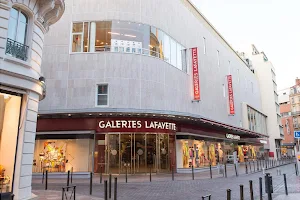 Galeries Lafayette Toulouse image
