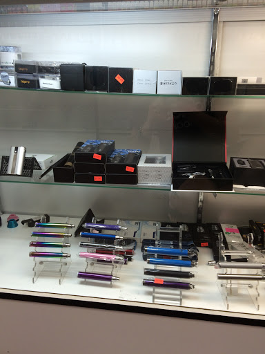 Tobacco Shop «J K Smoke Shop», reviews and photos, 3716 Saviers Rd, Oxnard, CA 93033, USA