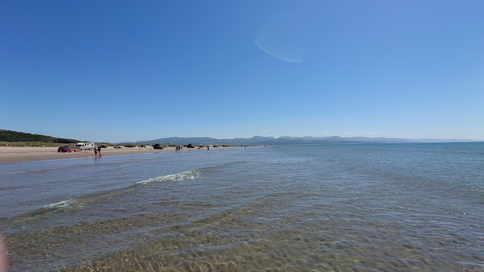 Zdjęcie Greenacres beach z powierzchnią jasny piasek