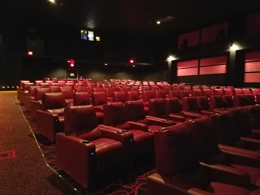 Movie Theater «AMC Loews Shore 8», reviews and photos, 37 Wall St