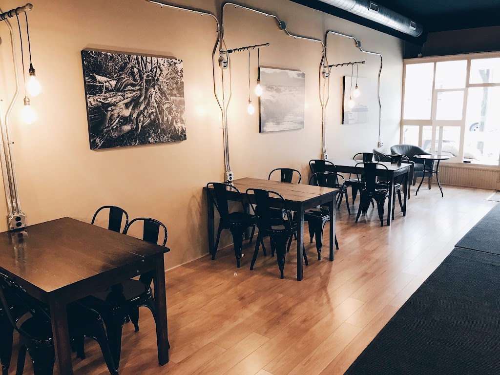 Red Rooster Coffee & Community 49431