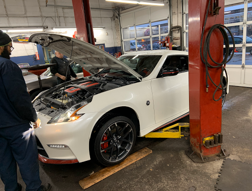 Auto Repair Shop «Sunrise Tire & Auto Center - Seaford», reviews and photos, 4066 Merrick Rd, Seaford, NY 11783, USA