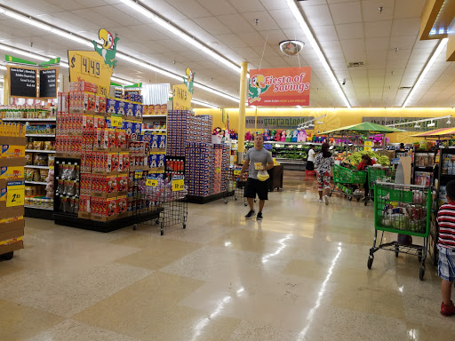 Mexican Grocery Store «Fiesta Mart», reviews and photos, 1300 E Pioneer Pkwy, Arlington, TX 76010, USA