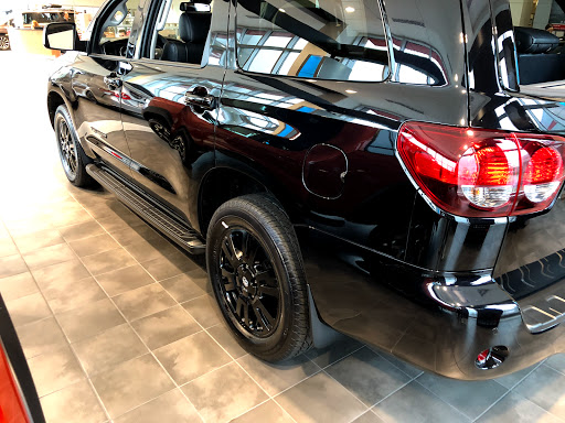 Used Car Dealer «Germain Toyota of Columbus», reviews and photos, 5711 Scarborough Blvd, Columbus, OH 43232, USA