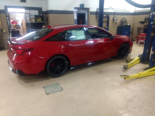 Toyota Dealer «Toyota of Grand Rapids», reviews and photos, 2555 28th St SE, Grand Rapids, MI 49512, USA