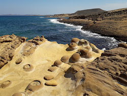 Faraklou beach'in fotoğrafı - rahatlamayı sevenler arasında popüler bir yer
