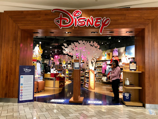 Toy Store «Disney Store», reviews and photos, 1961 Chain Bridge Rd, McLean, VA 22102, USA
