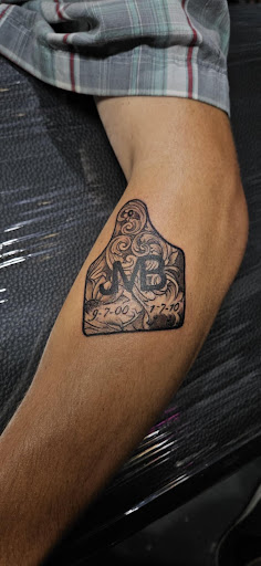 Explore simple hawaii tattoo ideas, creative tattoo ideas in Weatherford, available at Weatherford Tattoo Co.