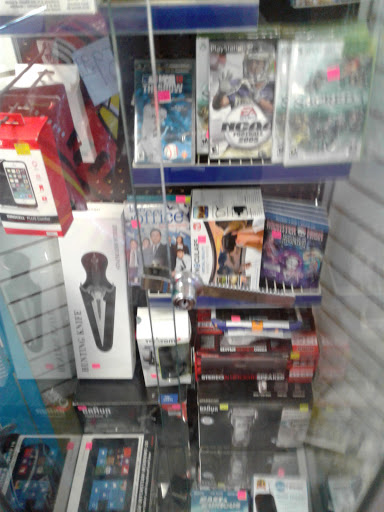 Discount Store «Discounts Plus», reviews and photos, 1995 SE Tualatin Valley Hwy, Hillsboro, OR 97123, USA