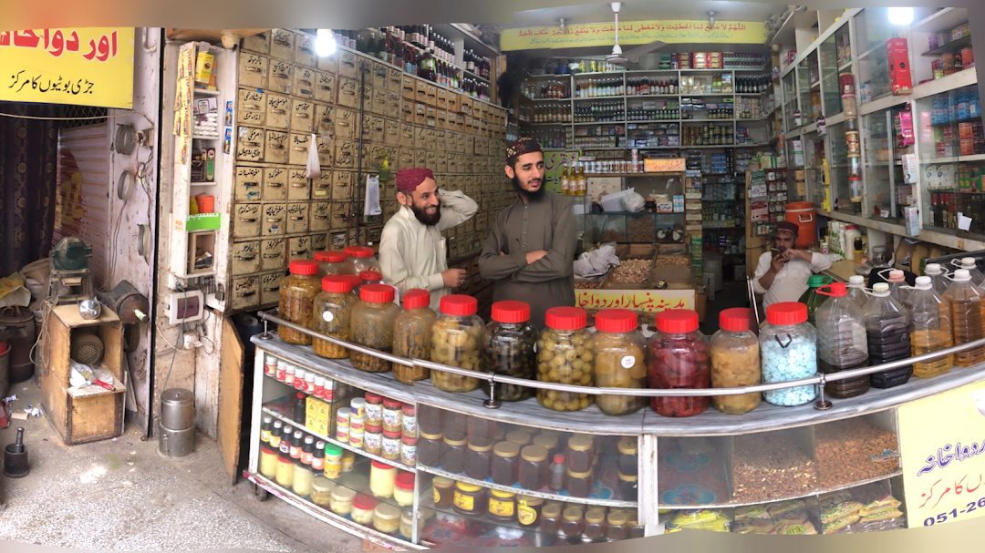 Madina Pansar Store And Dawakhana