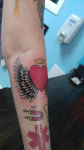 Tattoo Shop «Anchors Up Tattoo», reviews and photos, 720 E Eau Gallie Blvd, Melbourne, FL 32937, USA