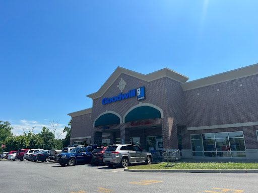 Thrift Store «Goodwill Store, Outlet Center & Donation Center», reviews and photos, 571 Hepburn Rd, Avondale, PA 19311, USA