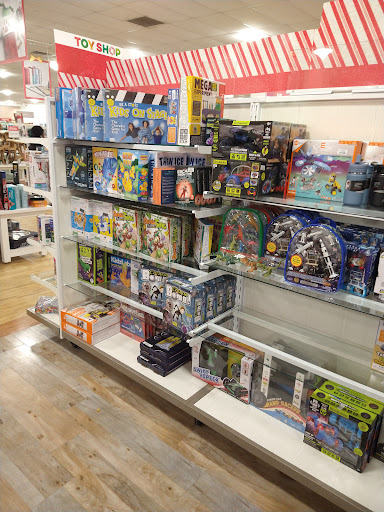 Department Store «Marshalls & HomeGoods», reviews and photos, 200 Petersville Rd, New Rochelle, NY 10801, USA