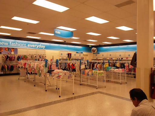 Clothing Store «Ross Dress for Less», reviews and photos, 1028 Glenbrook Way, Hendersonville, TN 37075, USA