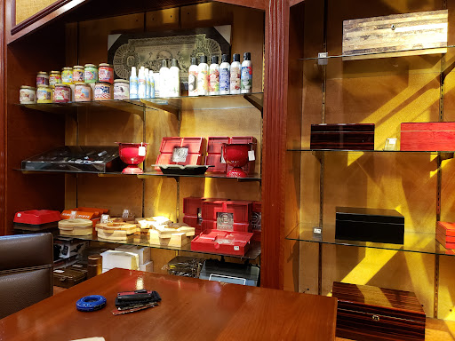 Cigar Shop «The Tinder Box at Easton», reviews and photos, 4028 Townsfair Way, Columbus, OH 43219, USA