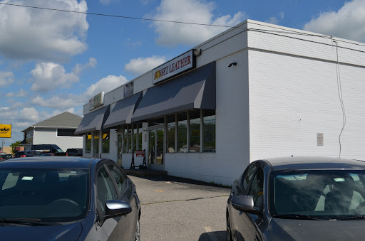 Leather Coats Store «SUNSET LEATHER», reviews and photos, 101 Airport Rd, Hartford, CT 06114, USA