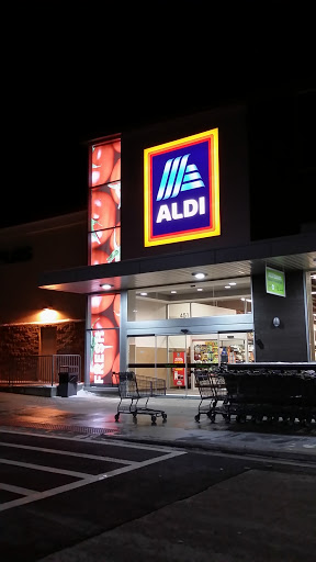 Supermarket «ALDI», reviews and photos, 451 N Randall Rd, Batavia, IL 60510, USA