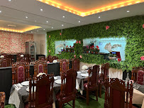 Atmosphère du Restaurant indien TAJ-MAHAL-PARIS-HALAL (Paris-Center-Eiffel Tower) - n°3