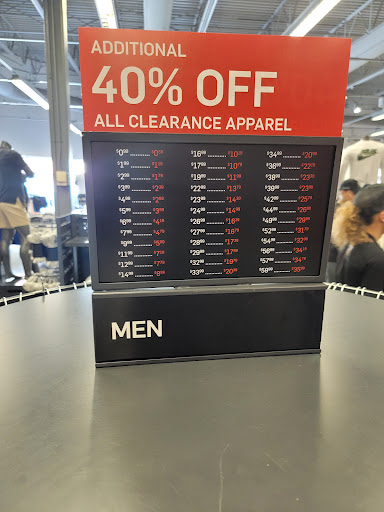 Sporting Goods Store «Nike Factory Store», reviews and photos, 6800 N 95th Ave #590, Glendale, AZ 85301, USA