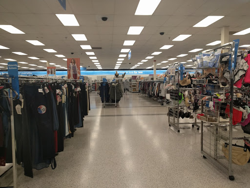 Clothing Store «Ross Dress for Less», reviews and photos, 4021 Durham-Chapel Hill Blvd, Durham, NC 27707, USA