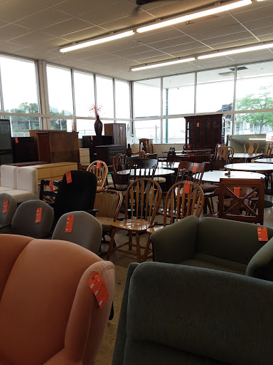 Thrift Store «The Salvation Army Family Store & Donation Center», reviews and photos, 6715 Dempster St, Morton Grove, IL 60053, USA