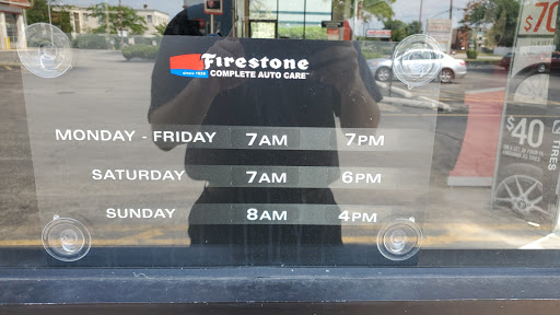 Tire Shop «Firestone Complete Auto Care», reviews and photos, 2015 Bloomingdale Rd, Glendale Heights, IL 60139, USA