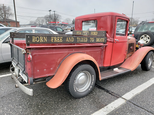 Shopping Mall «Sunrise Plaza Shopping Center», reviews and photos, 656 Wellwood Ave, Lindenhurst, NY 11757, USA