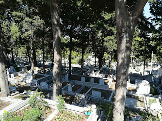 Firuzköy Mezarlığı