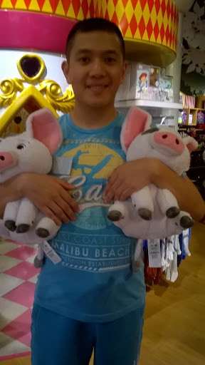 Toy Store «Disney Store», reviews and photos, 2134 Montebello Town Center, Montebello, CA 90640, USA