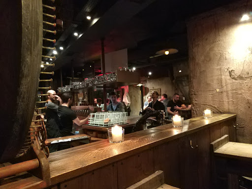 Bar de détente avec canapés en Lyon