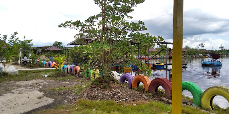 Kampoeng Kelapa Tindan Kumai