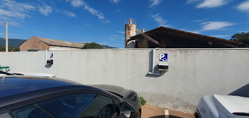 Borne de recharge de véhicules électriques ChargeGuru Charging Station Porto-Vecchio