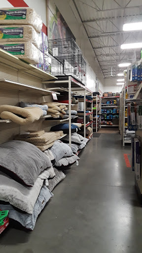 Home Improvement Store «Tractor Supply Co.», reviews and photos, 2000 N 1st St, Dixon, CA 95620, USA