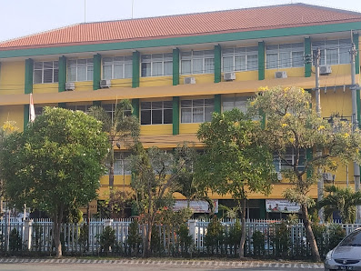Bangunan - SMA Kristen Petra 5 Surabaya