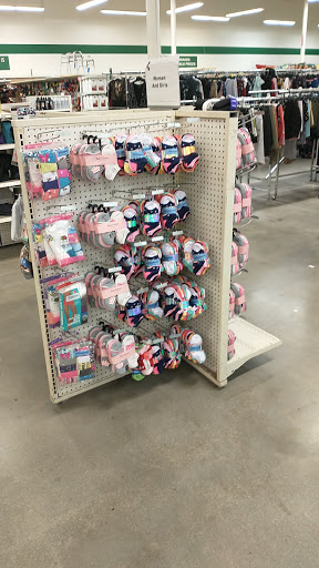 Discount Store «Bargain Hunt», reviews and photos, 690 N Riverside Dr, Clarksville, TN 37040, USA