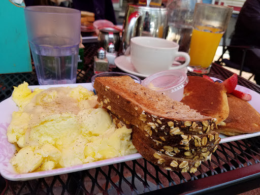 Mediterranean Restaurant «Art Cafe of Nyack», reviews and photos, 65 S Broadway, Nyack, NY 10960, USA