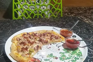 pizza italiano image