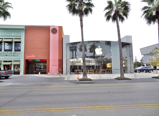 Computer Store «Apple Highland Village», reviews and photos, 4012 Westheimer Rd, Houston, TX 77027, USA