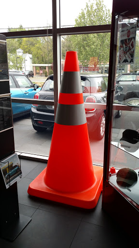 Car Dealer «MINI of Fairfield County», reviews and photos, 154 Post Rd, Darien, CT 06820, USA