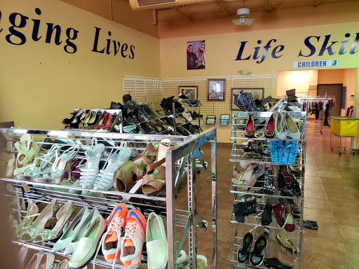 Thrift Store «Goodwill West Palm Beach/South Dixie Store & Donation Center», reviews and photos